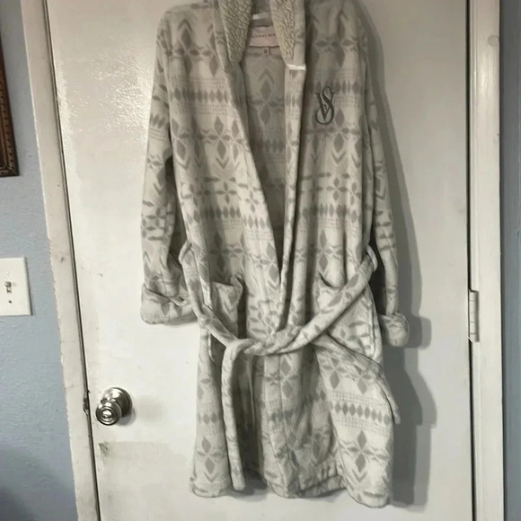 Victoria Secret VS robe - Picture 2 of 11